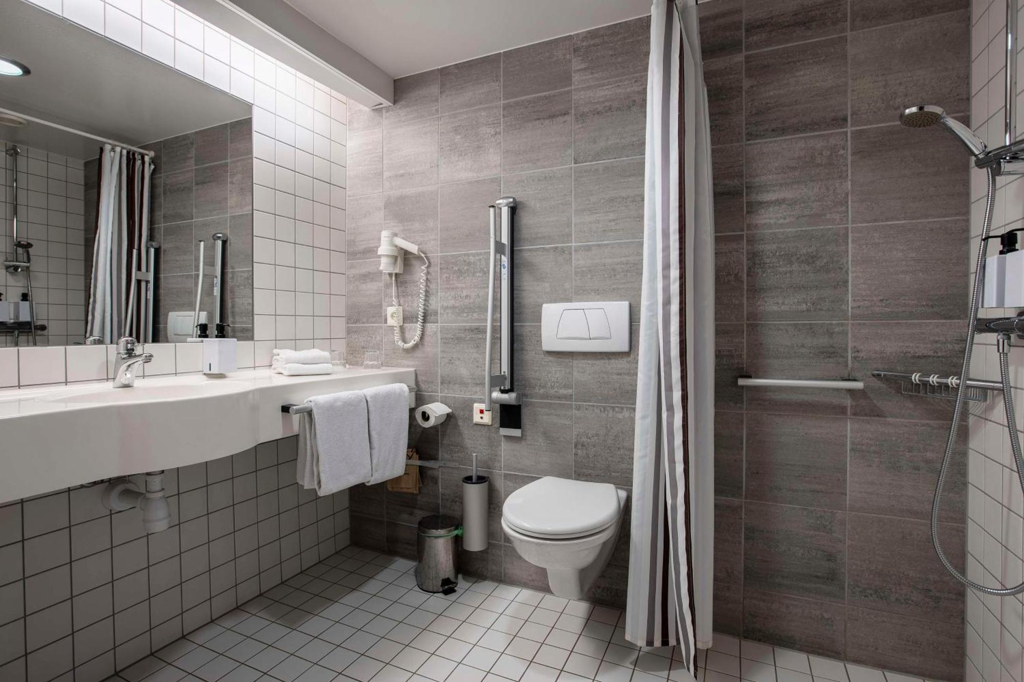 Scandic Alvik Stockholm Bagian luar foto